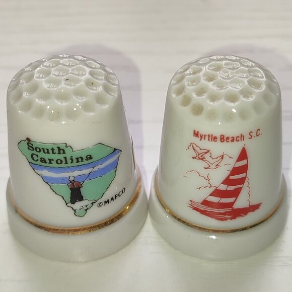 Lot 2 Pcs South Carolina Thimbles Vintage Collectible Ceramic Map Myrtle Beach - Picture 1 of 6